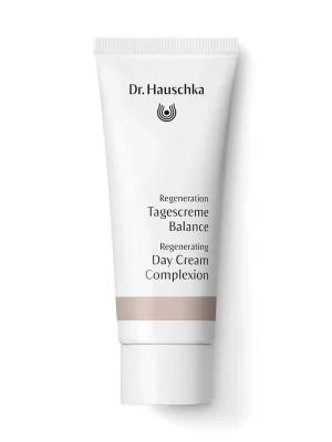Bezpečná Platba DR. HAUSCHKA Regenerační denní tónovací pleťový krém40 ml