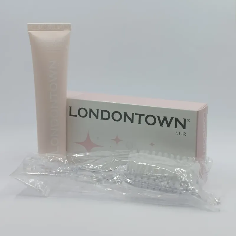 LONDONTOWN kur Mani Bright Nail Scrub Peeling na nehty s kartáčkem POŠKOZENÝ OBAL 45 ml Cenová Bomba
