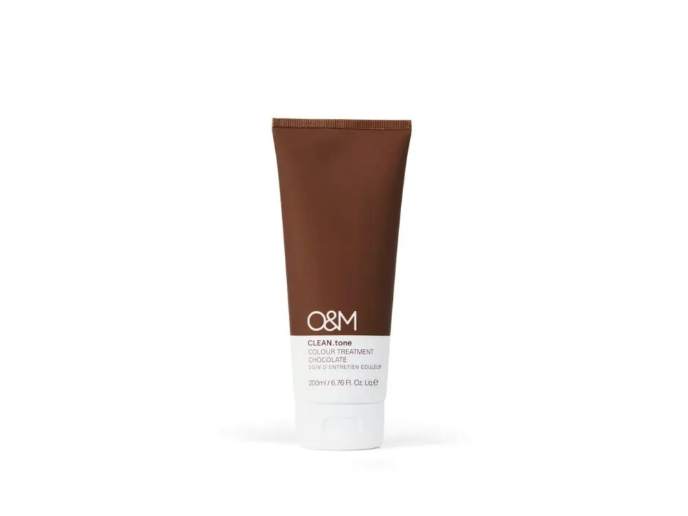 Výhodná Nabídka O&M CLEAN.tone Chocolate Color Treatment 200ml