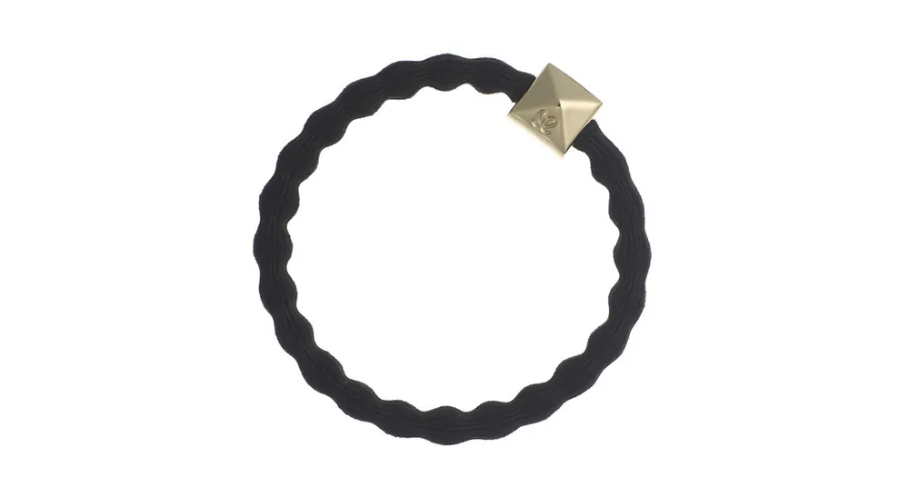 By Eloise London Gold Pyramid Stud Black . Akce