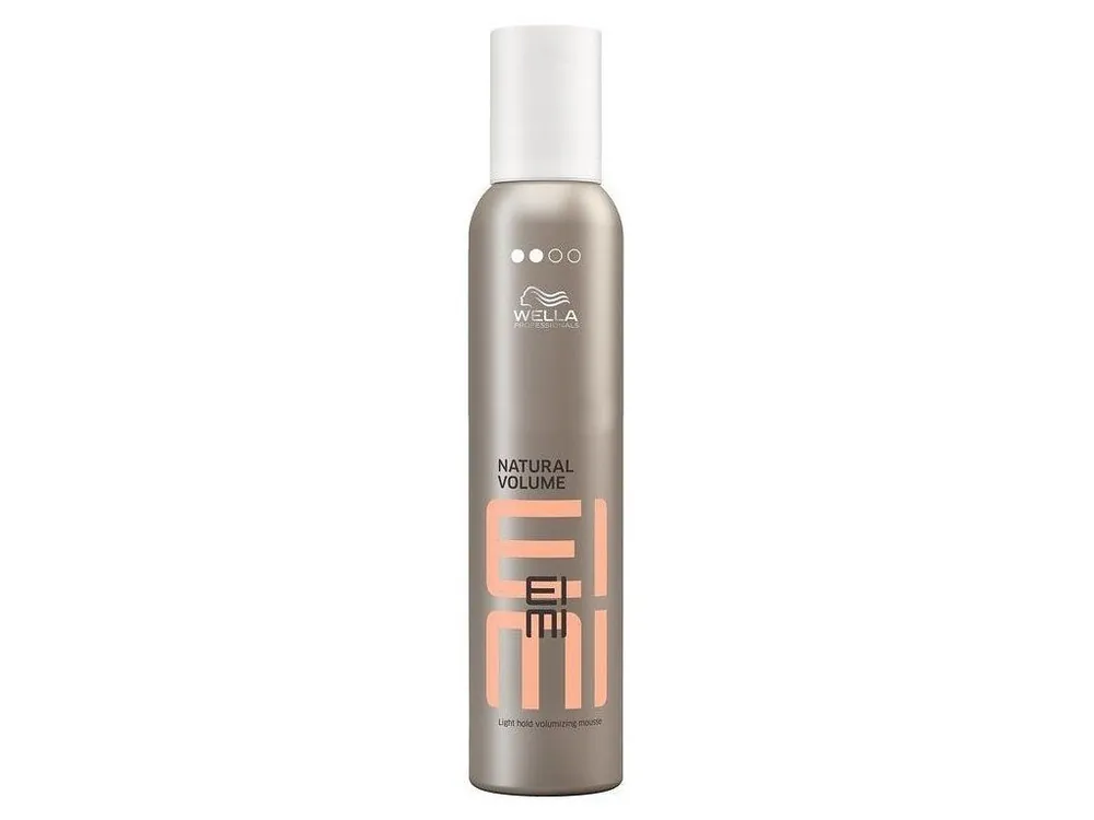 WELLA EIMI Natural Volume Mousse 300ml - jemně tužící pěna pro maximální objem Akční Nabídka
