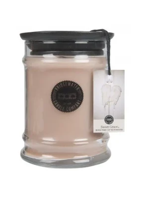 Expresní Doručení Bridgewater Candle CompanyVonná svíčka Sweet Grace, 85 hodin