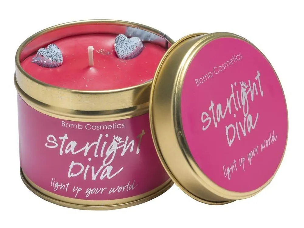 Horká Nabídka Bomb Cosmetics Vonná svíčka Hvězdná Diva 35 hod