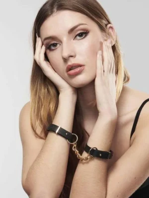 Bijoux Indiscrets kolekce MAZE Pouta na zápěstí černá Výhodná Nabídka
