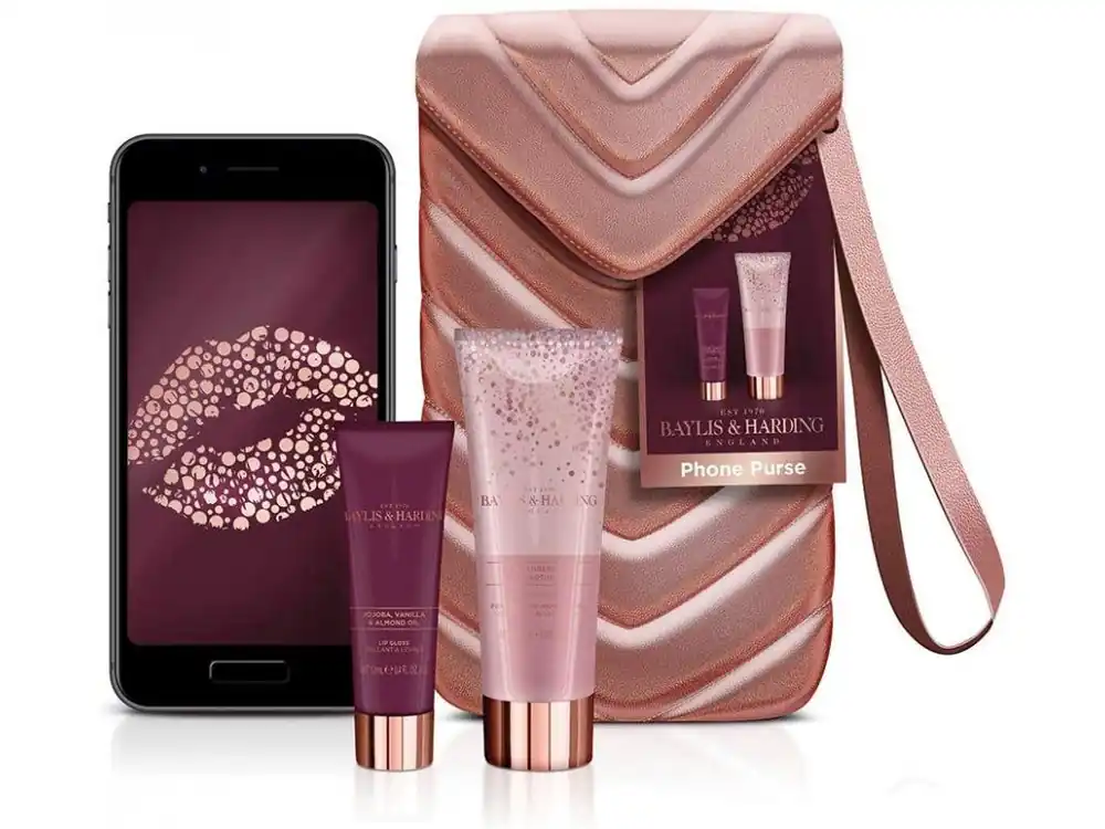 Rychlé Dodání Baylis & Harding Dárková sada Krém na ruce 50 ml lesk na rty 12 mlpouzdro na mobil Cranberry Martini 3 ks