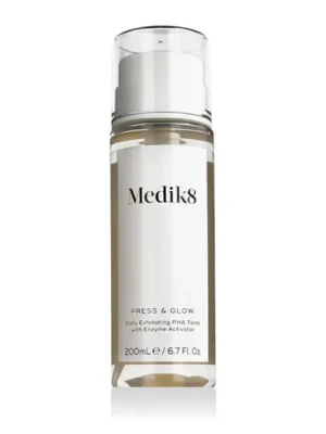 Sezónní Sleva Medik8 PRESS & GLOW Daily Exfoliating PHA Tonic 200 ml